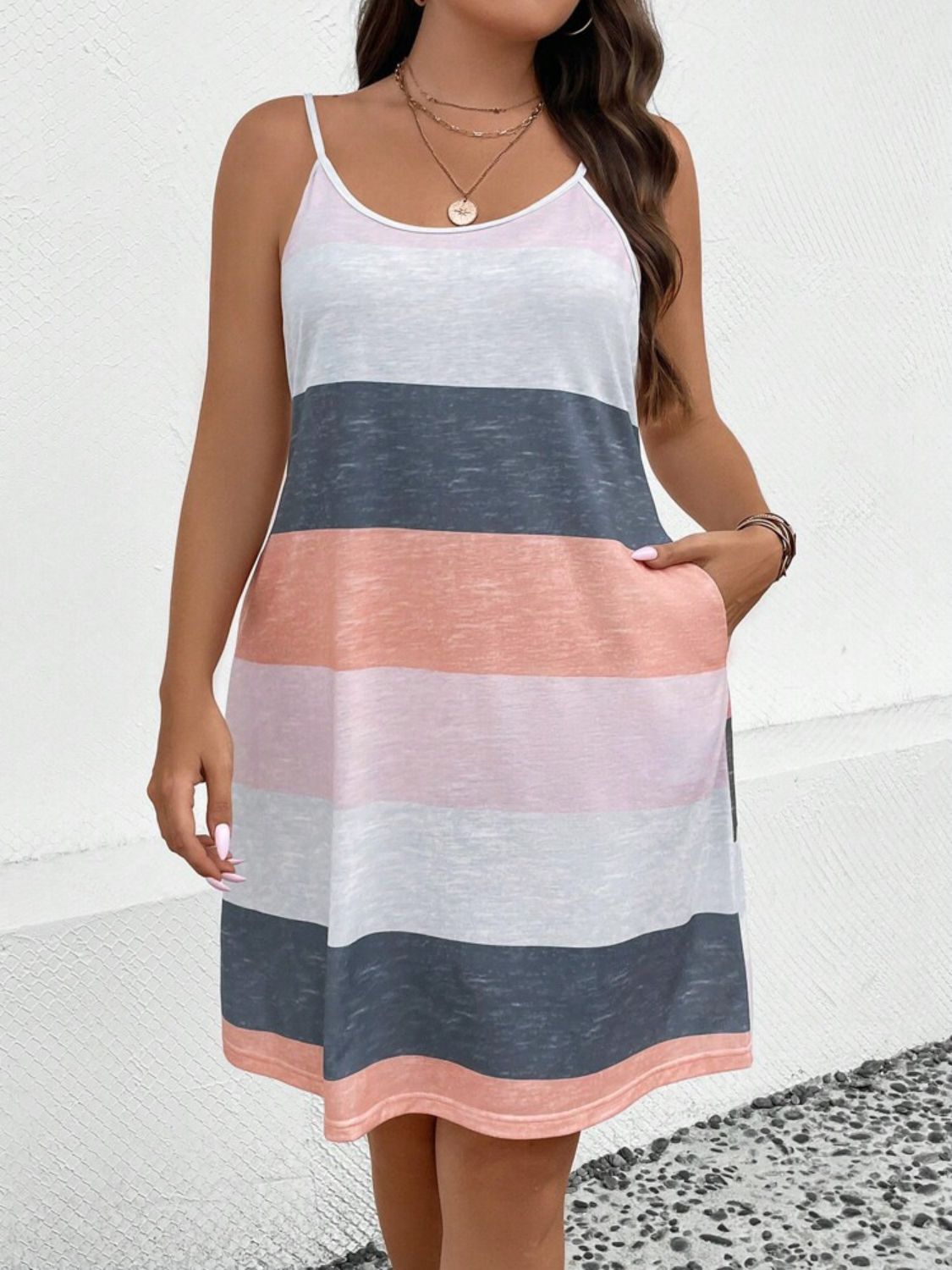 Color Block Scoop Neck Mini Dress - Oh she Rose