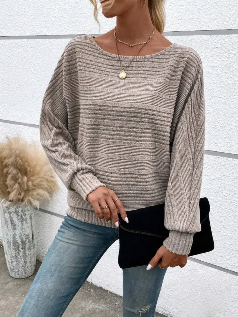 Cute and Casual Round Neck Sweater - Oh she Rose