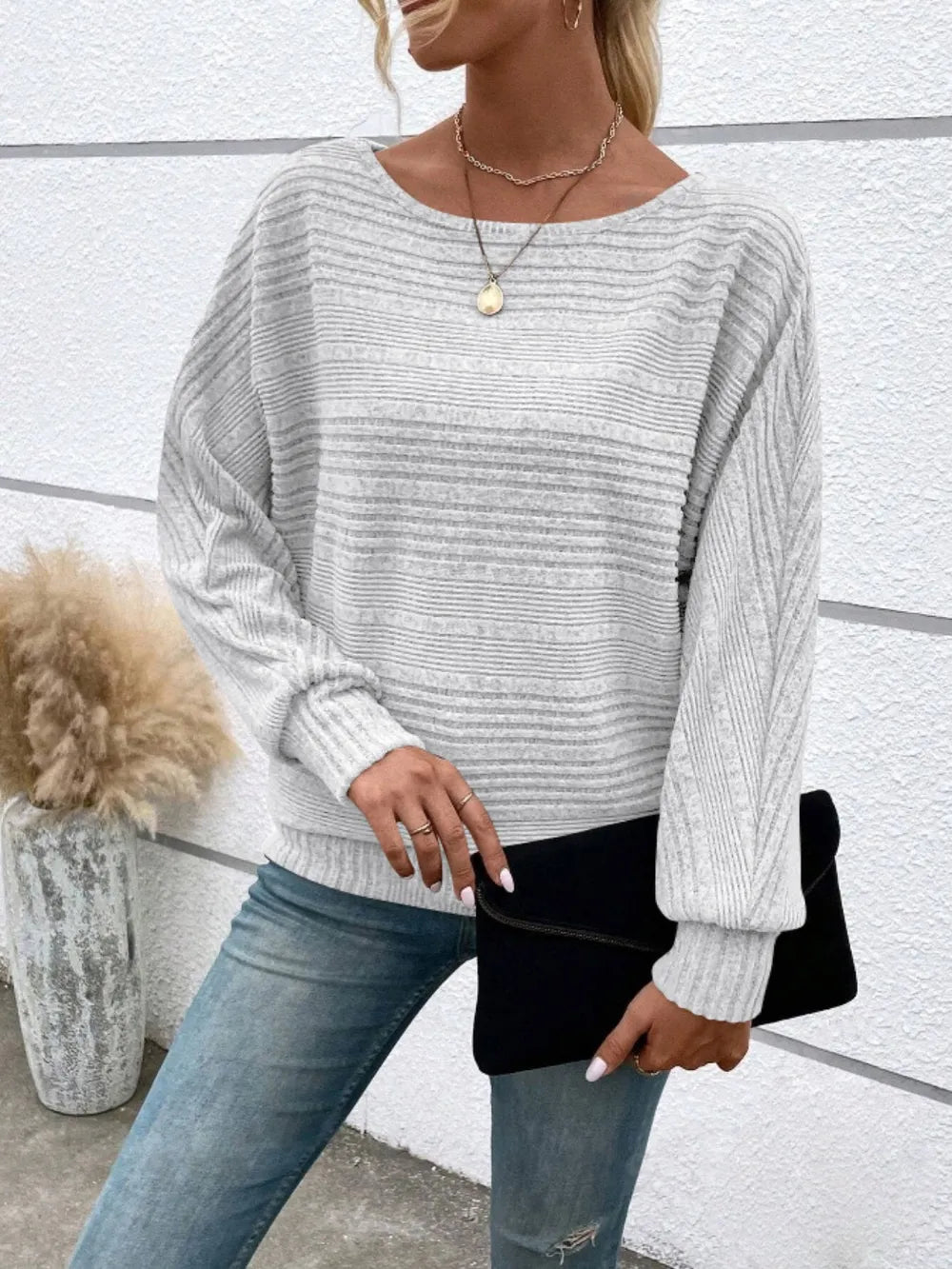 Cute and Casual Round Neck Sweater - Oh she Rose
