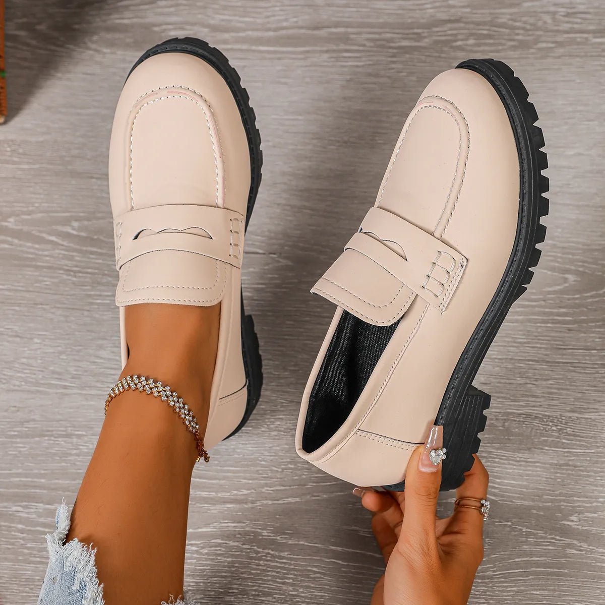 Round Toe Block Heels Loafers - Oh she Rose