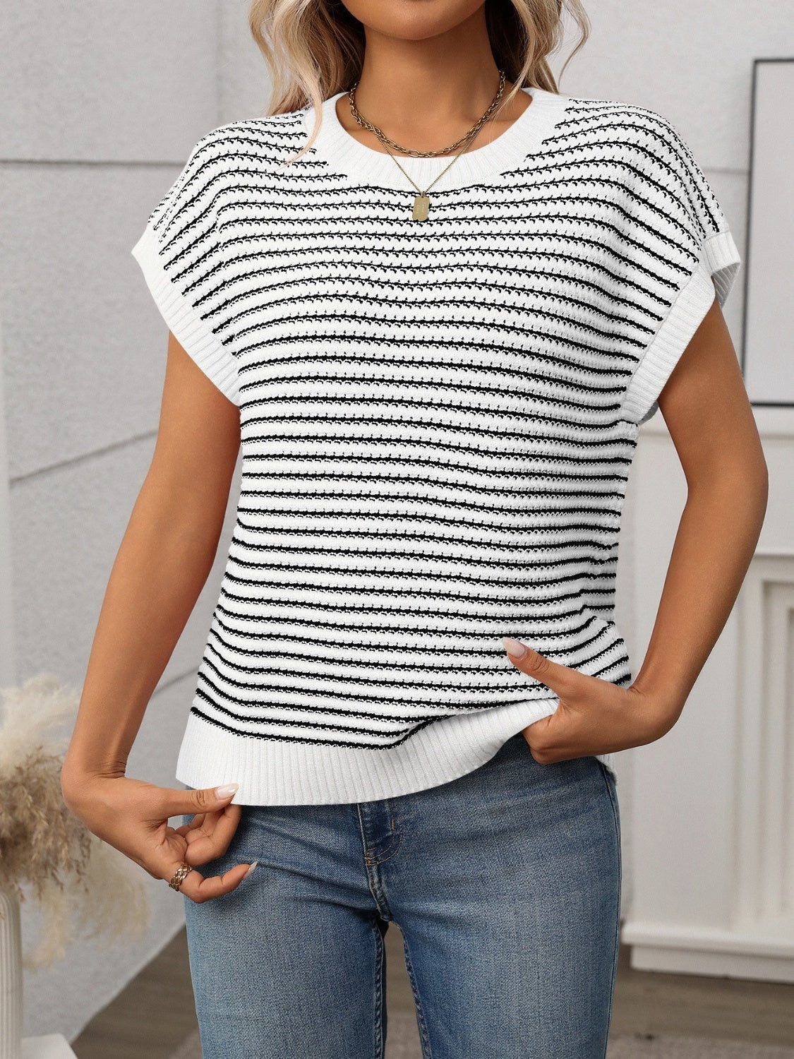 Striped Round Neck Short Sleeve Knit Top - Oh she Rose