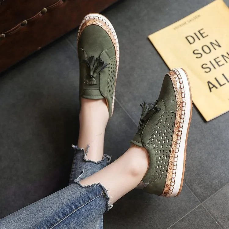 Tassel Round Toe Loafers - Oh she Rose