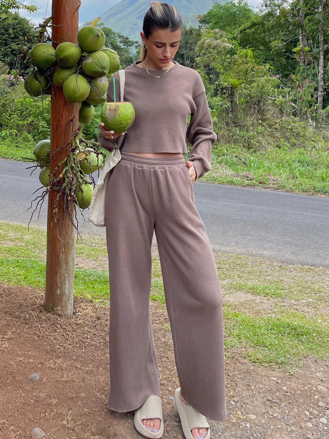 Waffle - Knit Round Neck Top and Pants Set - Oh she Rose